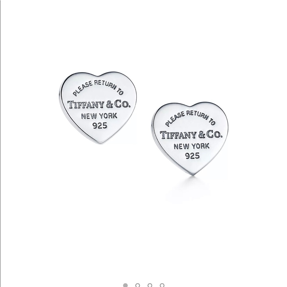 Return to Tiffany, mini heart stud earrings